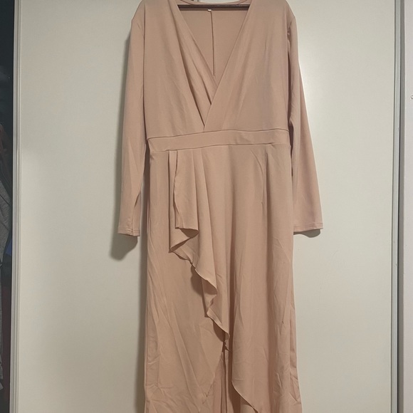 Bought it in lightinthebox, it’s a clear pink. (It came in XXL and I order L) - Picture 2 of 2